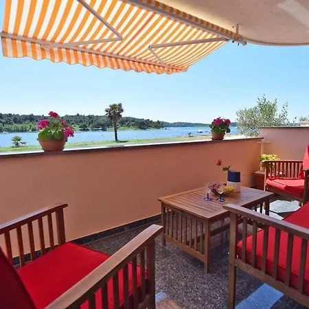 Ferienwohnung Fuer 4 Personen Ca 40 Qm In Medulin, Istrien Suedkueste Von Istrien - B60171 Appartement *