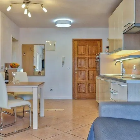 Appartement Ferienwohnung Fuer 4 Personen Ca 40 Qm In Medulin, Istrien Suedkueste Von Istrien - B60171 Medulin