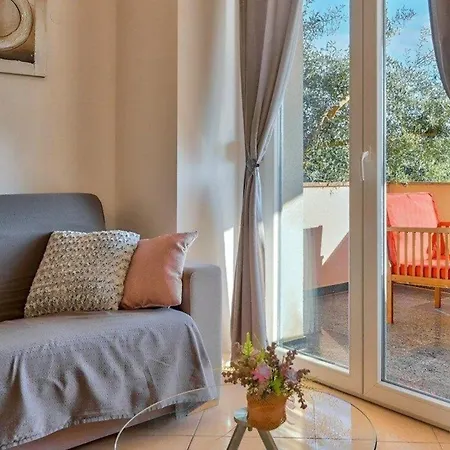 Ferienwohnung Fuer 4 Personen Ca 40 Qm In Medulin, Istrien Suedkueste Von Istrien - B60171 Appartement *
